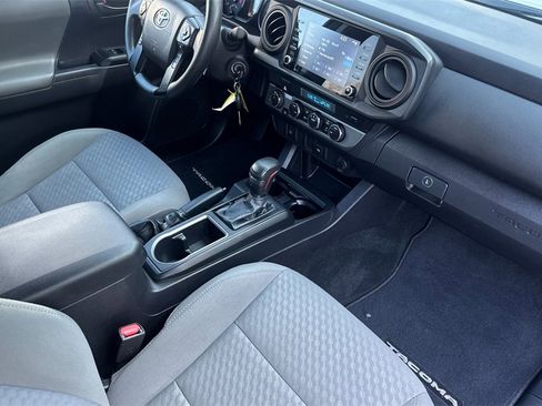 Certified 2022 Toyota Tacoma SR image 14