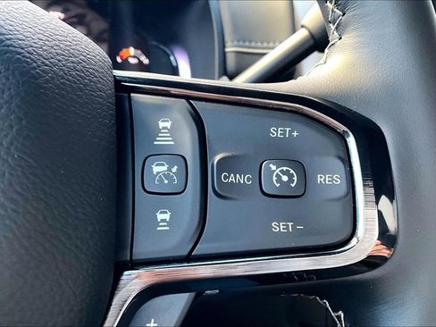 Used 2026 RAM 3500 Limited image 11