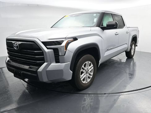 Used 2024 Toyota Tundra SR5 w/ SR5 Premium Package AWD/4WD image 4