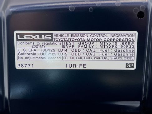 Used 2021 Lexus GX 460 Premium w/ Accessory Package AWD/4WD image 23