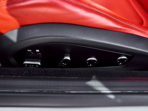 Used 2019 Ferrari GTC4Lusso image 39