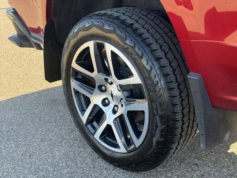 Used 2024 Chevrolet Colorado Z71 w/ Z71 Convenience Package 2 image 11