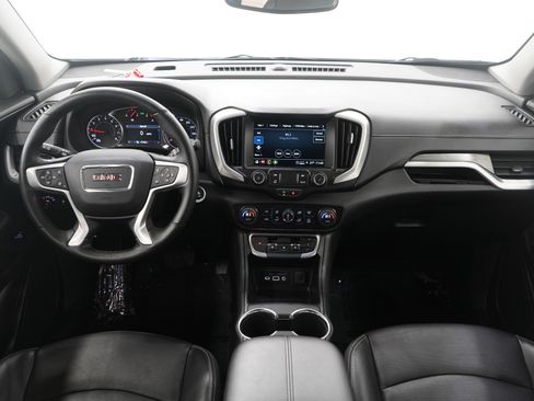 Used 2024 GMC Terrain SLT image 13