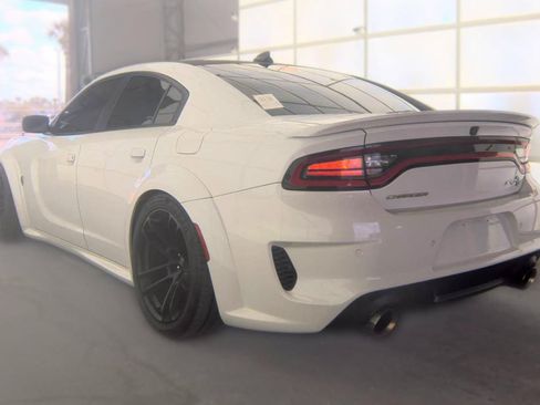 Used 2020 Dodge Charger SRT Hellcat w/ Harman/Kardon Audio Group RWD image 5