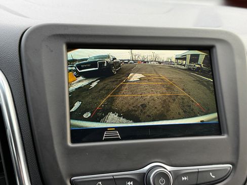 Used 2019 Chevrolet Equinox LT image 34