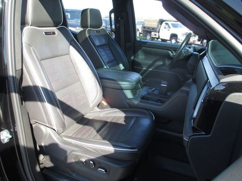 Used 2023 GMC Sierra 1500 AT4X AWD/4WD image 27