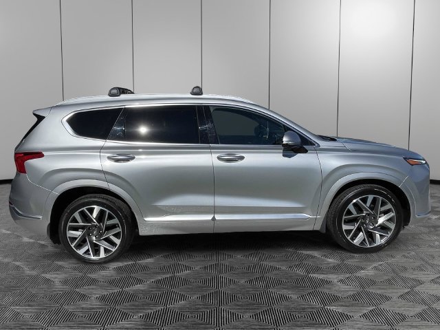 Used 2023 Hyundai Santa Fe Calligraphy FWD image 4