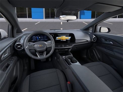 New 2026 Chevrolet Equinox EV LT image 16