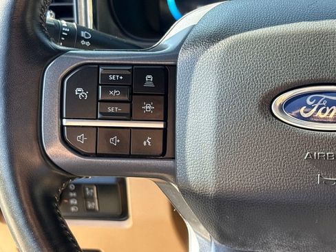 Used 2023 Ford F250 Lariat w/ Lariat Ultimate Package image 19