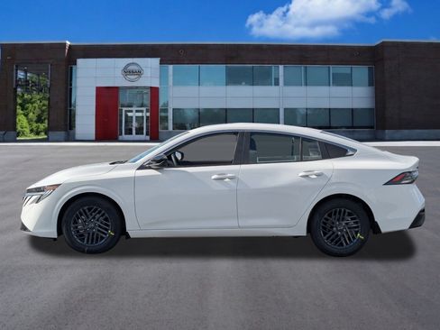 New 2026 Nissan Sentra SV w/ SV Convenience Package FWD image 2