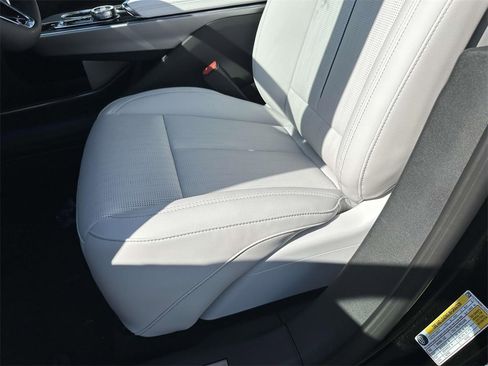 New 2025 Cadillac Lyriq Luxury image 15