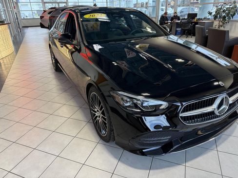 Used 2022 Mercedes-Benz C 300 4MATIC Sedan image 1
