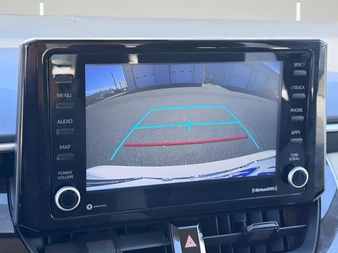 Used 2022 Toyota Corolla LE image 14