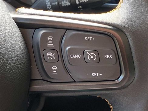 Used 2024 Jeep Wrangler Unlimited image 21