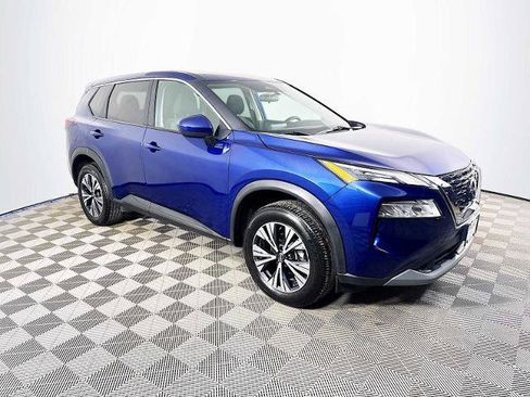 Certified 2023 Nissan Rogue SV FWD image 3