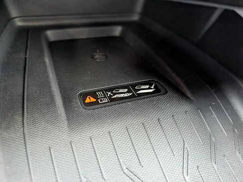 New 2026 Chevrolet Equinox EV LT image 23