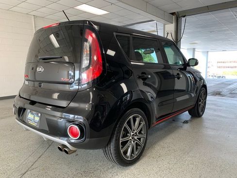 Used 2019 Kia Soul ! FWD image 8