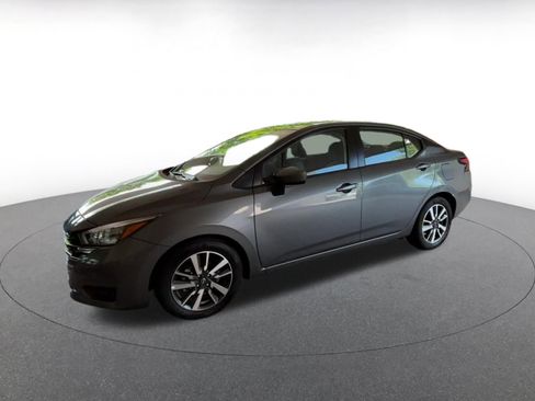 Used 2025 Nissan Versa SV FWD image 8