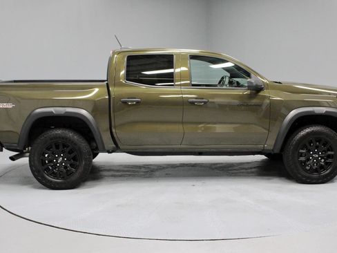 Used 2025 Chevrolet Colorado Trail Boss AWD/4WD image 7