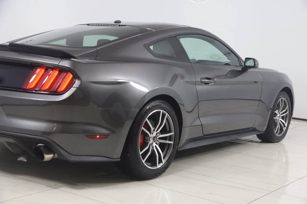 Used 2015 Ford Mustang Premium w/ Equipment Group 201A RWD image 36