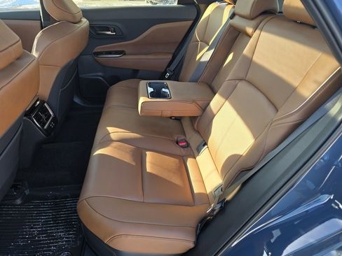 New 2025 Toyota Crown Signia image 37