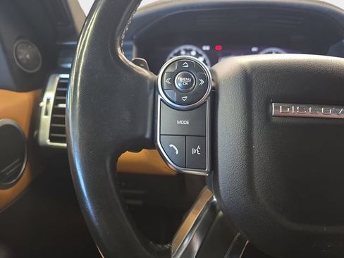 Used 2018 Land Rover Discovery HSE Luxury AWD/4WD image 21