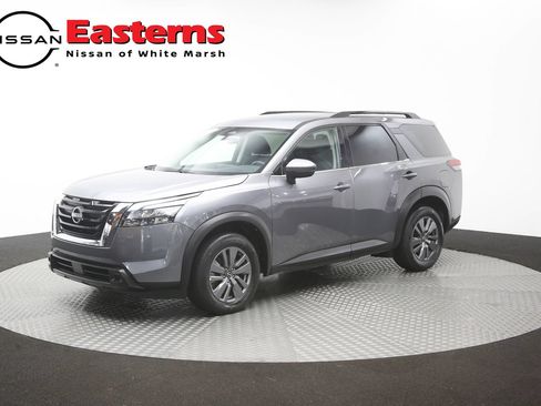 Used 2025 Nissan Pathfinder SV FWD image 57