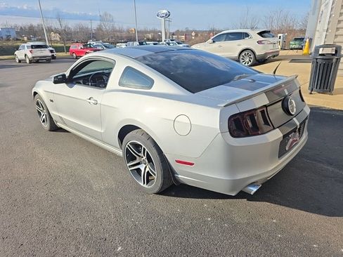 Used 2013 Ford Mustang GT Premium image 4