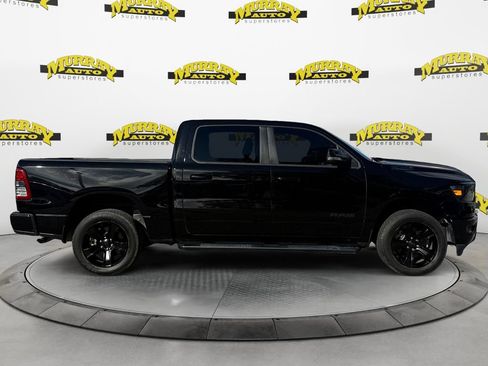 Used 2022 RAM 1500 Big Horn AWD/4WD image 6