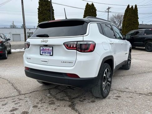 Used 2022 Jeep Compass Limited image 5