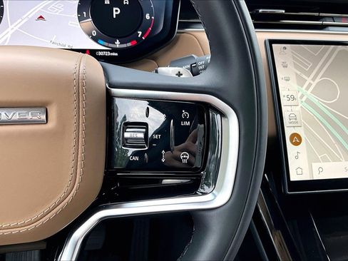 Used 2024 Land Rover Range Rover Sport SE image 24