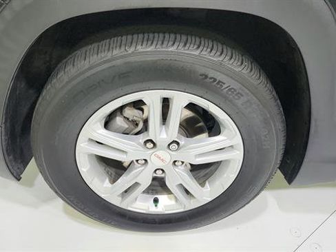 Used 2023 GMC Terrain SLE image 27