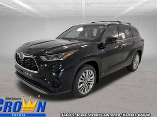 New 2026 Toyota Highlander Platinum video 1