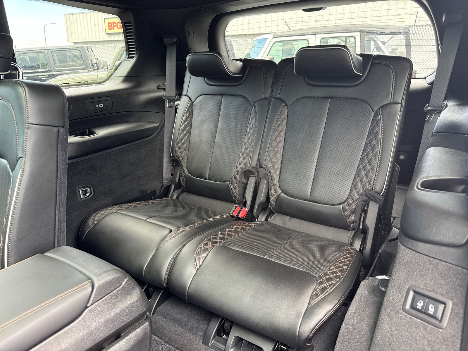 Used 2023 Jeep Grand Cherokee L Summit w/ Advanced Protech Group IV AWD/4WD image 6