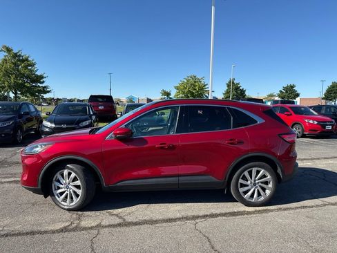 Used 2021 Ford Escape Titanium w/ Titanium Elite Package AWD/4WD image 8