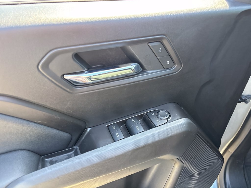 Used 2025 Chevrolet Colorado LT w/ LT Convenience Package RWD image 16