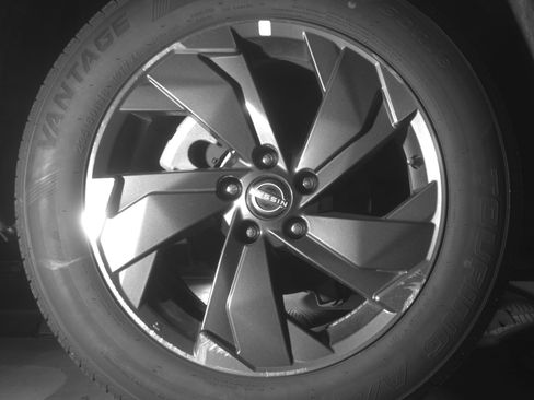 Used 2025 Nissan Rogue SV image 15