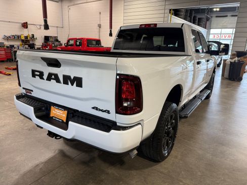 Certified 2025 RAM 2500 Big Horn AWD/4WD image 23