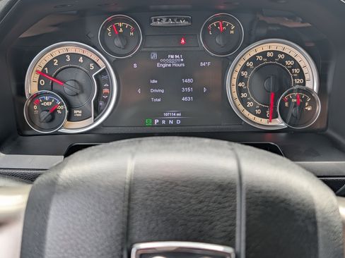Used 2015 RAM 3500 Laramie w/ Convenience Group AWD/4WD image 27