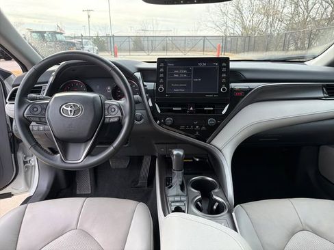 Used 2024 Toyota Camry XSE image 13