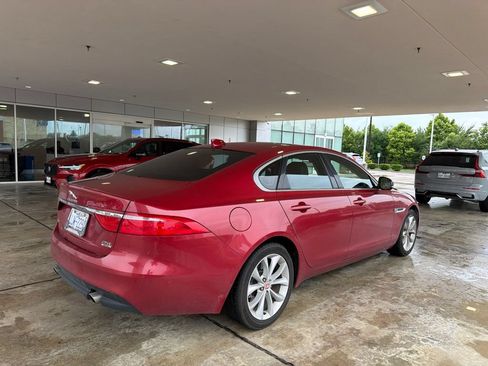 Used 2018 Jaguar XF Premium AWD/4WD image 4