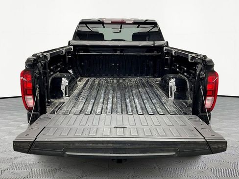 Used 2022 GMC Sierra 1500 Elevation image 18