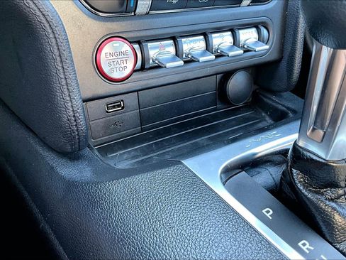 Used 2023 Ford Mustang Convertible w/ Equipment Group 101A RWD image 31