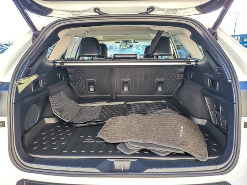 Certified 2025 Subaru Outback Limited image 17