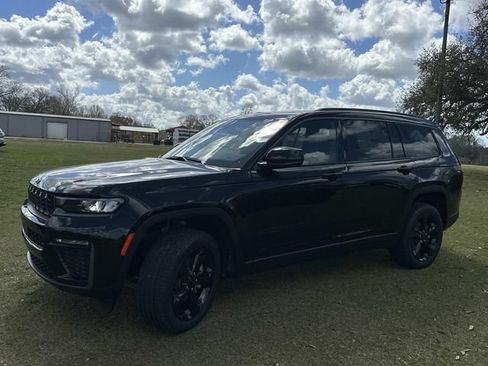 New 2026 Jeep Grand Cherokee L Limited w/ Limited Altitude Package AWD/4WD image 21