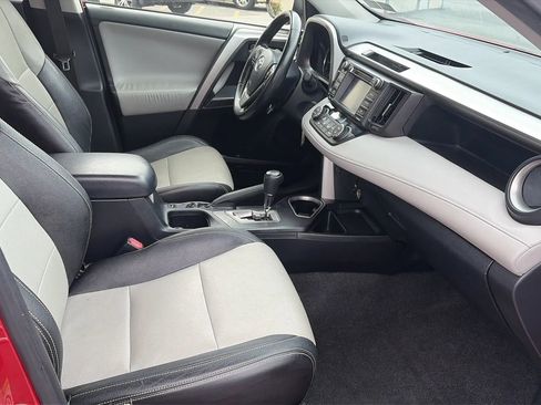 Used 2016 Toyota RAV4 XLE AWD/4WD image 48