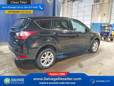 Used 2017 Ford Escape SE FWD image 4