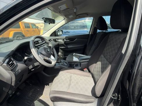 Used 2017 Nissan Rogue Sport SV AWD/4WD image 11