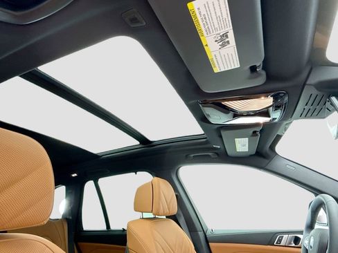 New 2026 BMW X5 sDrive40i image 17