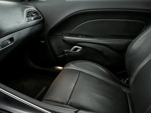 Used 2016 Dodge Challenger R/T Plus image 34